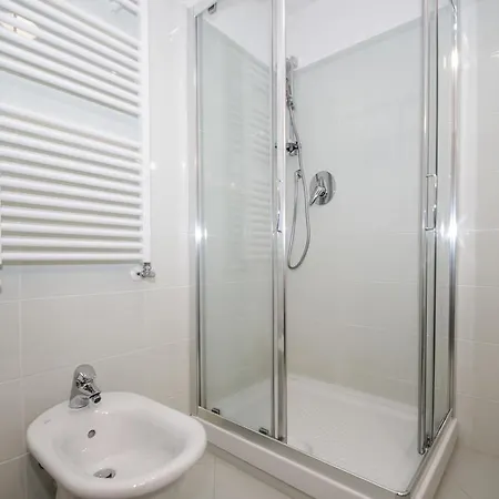 Apartament Omega *